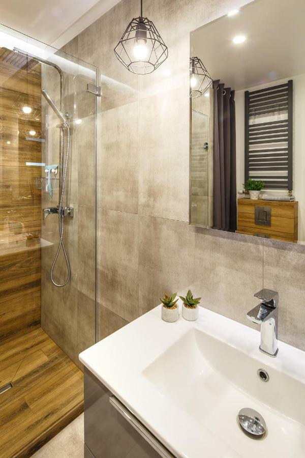 Gardenia No.1 Apartment *